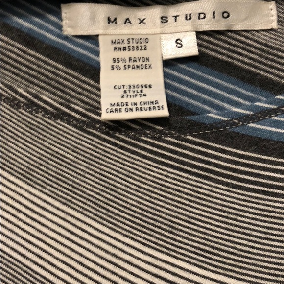 Max Studio Top - Picture 3 of 3